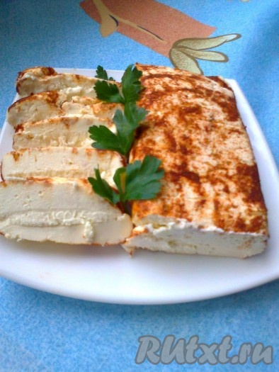 Домашний плавленый сыр со специями